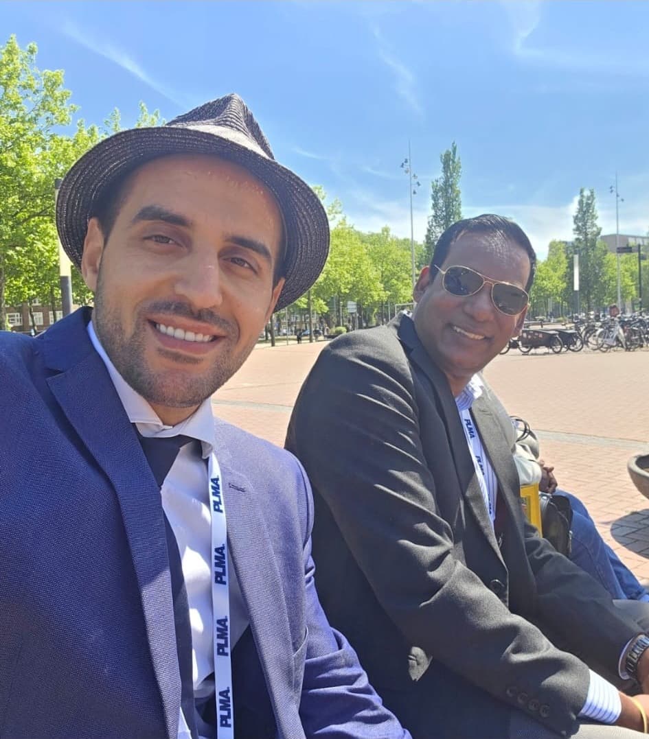 Rachid Atouli mit einem Eigenmarken-Einkäufer auf der PLMA-Messe in Amsterdam